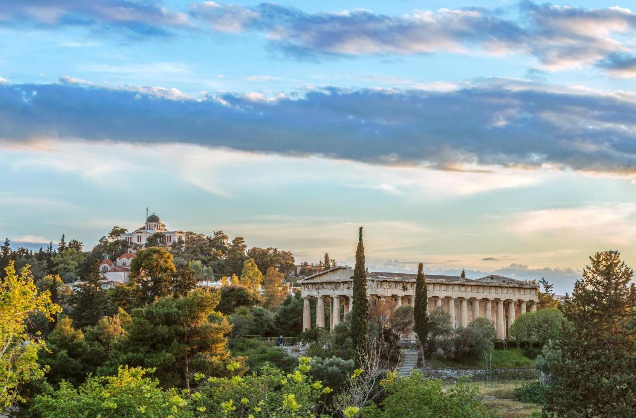 Suitas Athens Luaran gambar